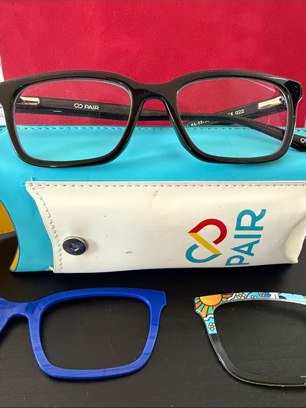 Pair Eyewear The Larkin Black Glasses Bundle + 6 Toppers